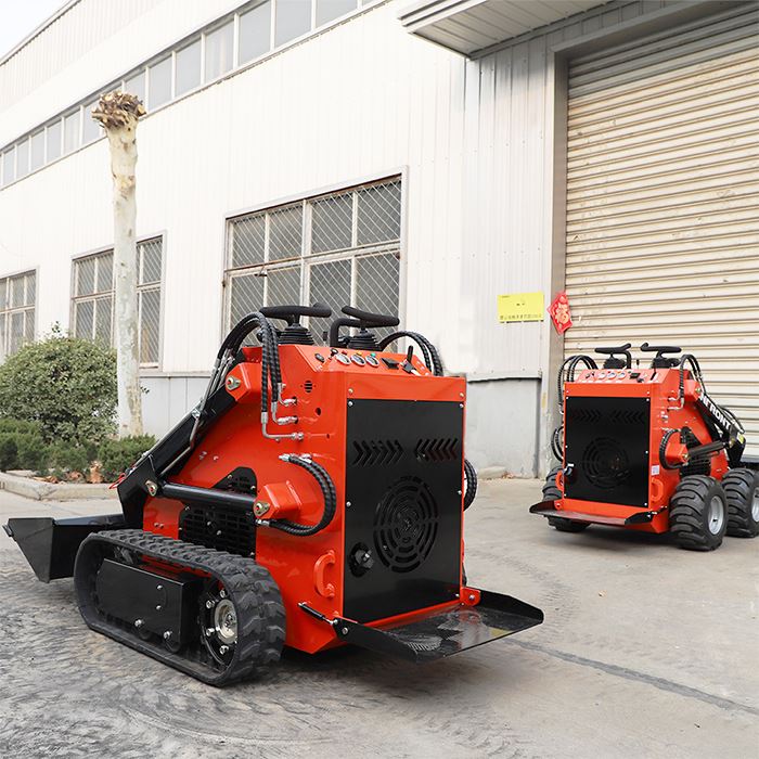 Çok Amaçlı Nokta Dönüşlü Yükleyici Küçük